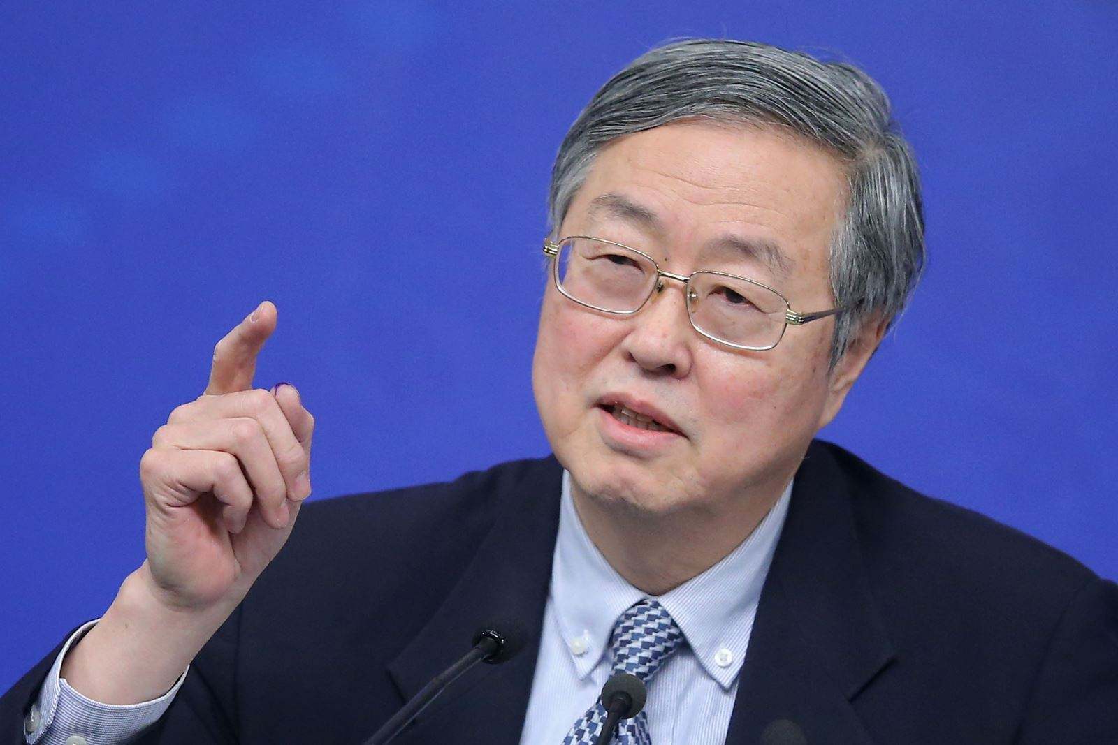 周小川：资产价格不纳入通胀考虑已不行了，怎