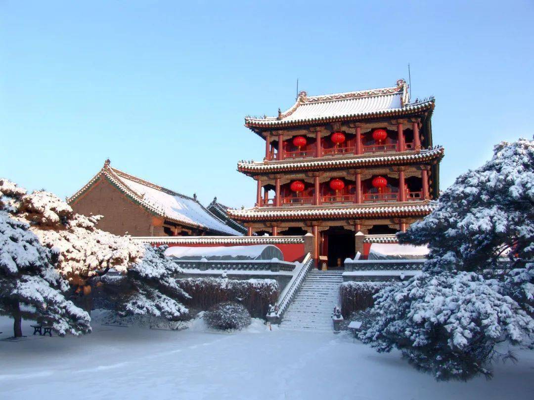 凤凰楼在清太宗时期常供帝后"凤楼晓日"被誉为清代著名的盛京八景之一