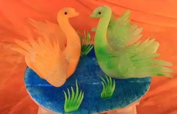 水果做的小动物 c86abb5fbaa44144a64ccd7c6a6f3f2a.jpeg