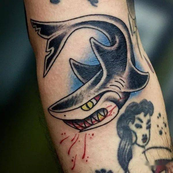 纹身手稿:38款鲨鱼图案 你最喜欢哪一个?