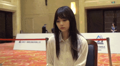 现实版《女王的棋局》,她们都靠什么出圈?