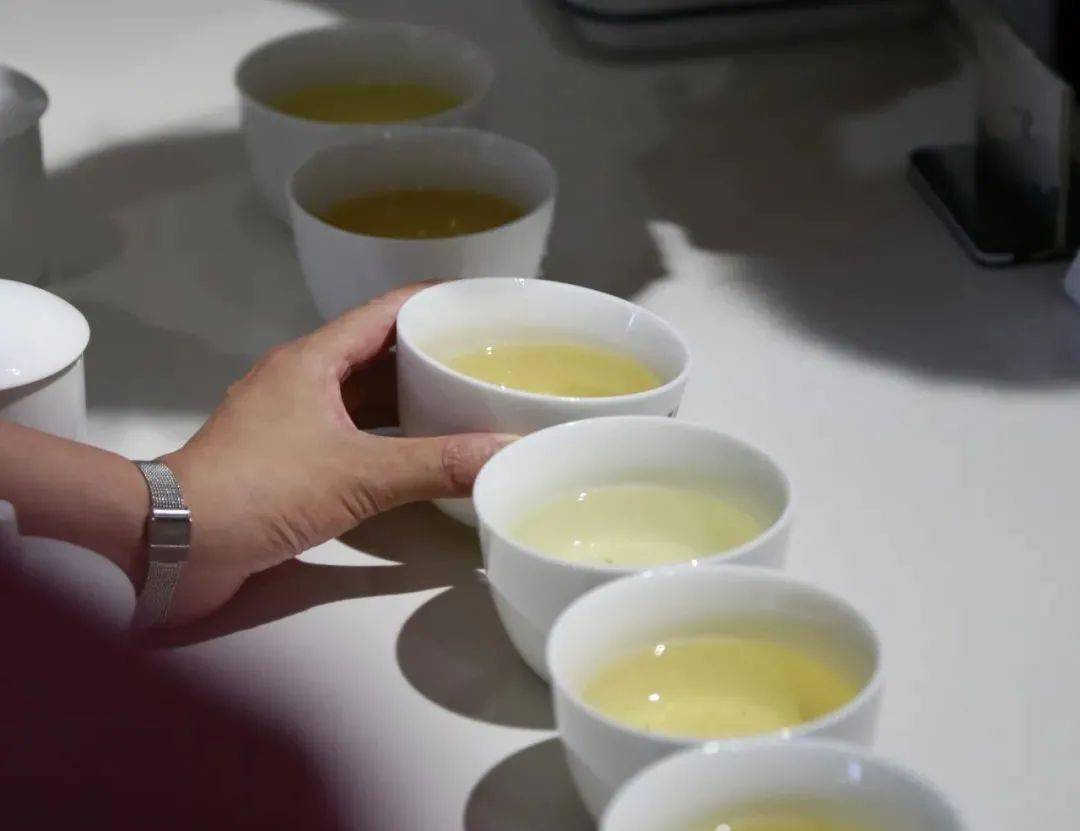 钢琴曲谱共产儿童团歌(3)