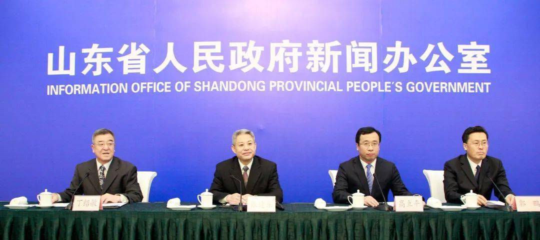 广东经济综合实力总量连续年居全国首位(2)