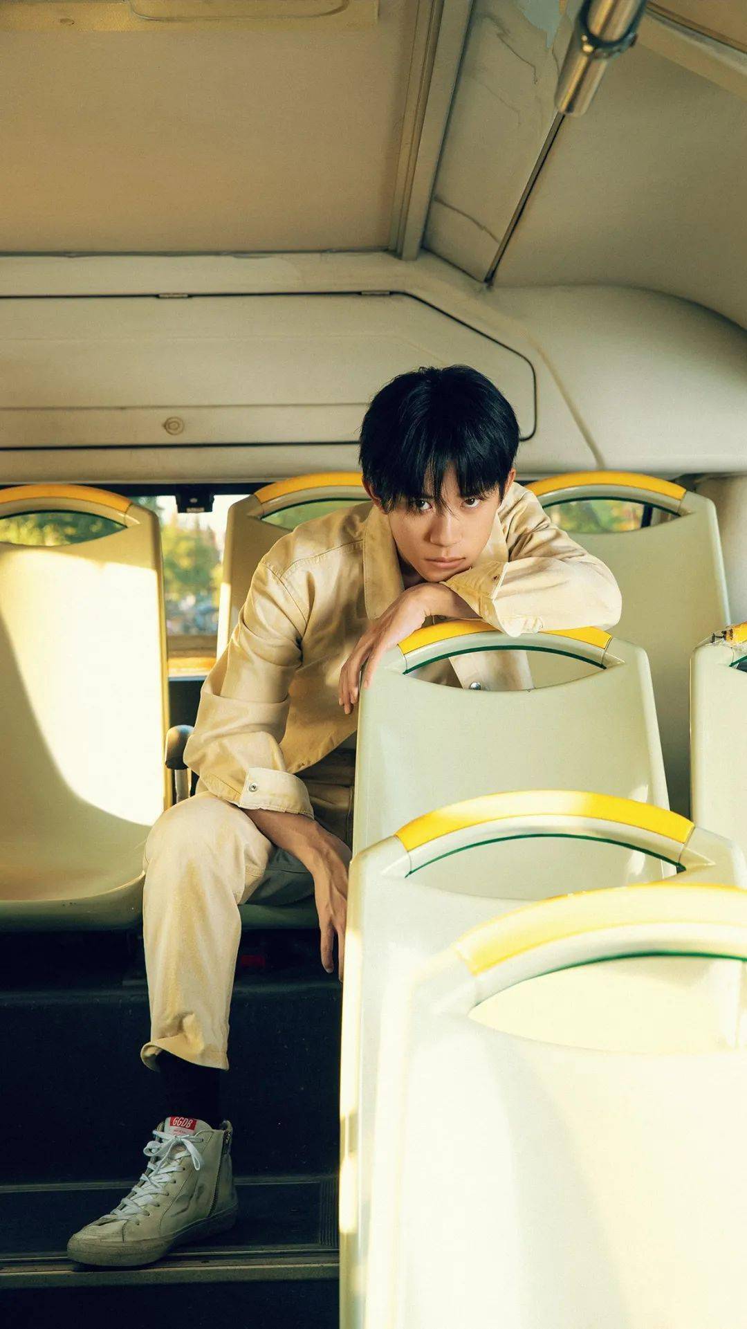 易烊千玺唱歌合集 85a0d4bb7ccc43e4a1464a3d2e3cb658.jpeg