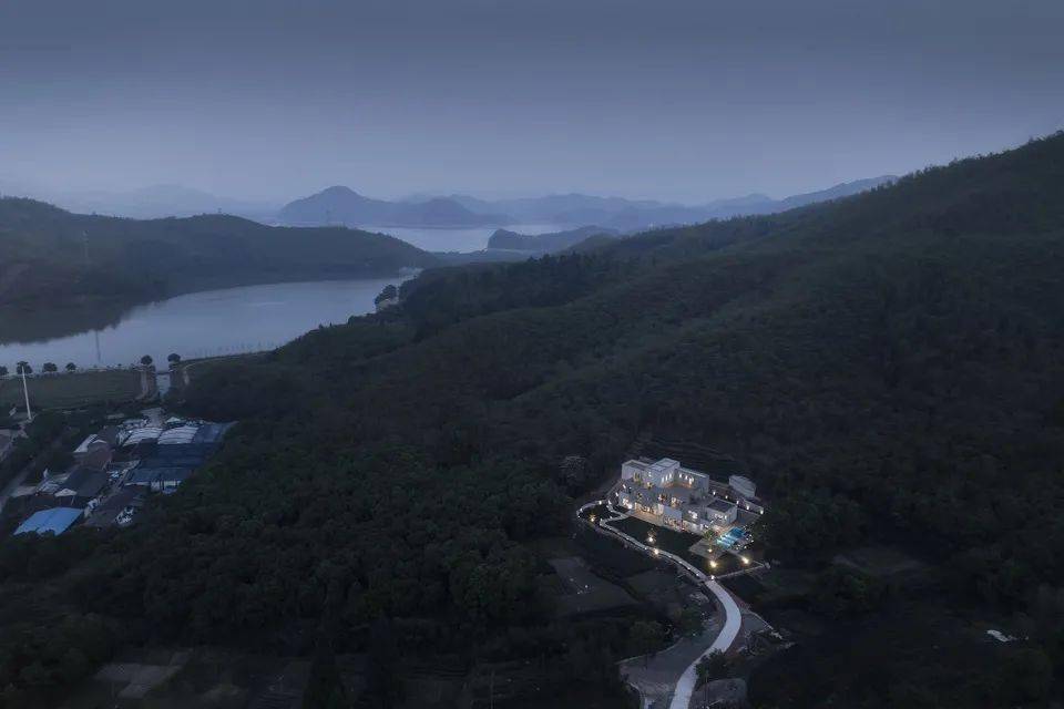近期7个优秀民宿设计:竹林中、窑洞里、西湖边、松林上... 新微设计 今天-搜狐大视野-搜狐新闻