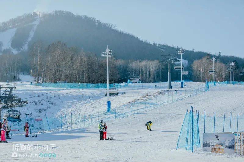 雷竞技RAYBET朋友圈已被滑雪刷屏！全中国最够劲的雪场你去过几个？(图6)