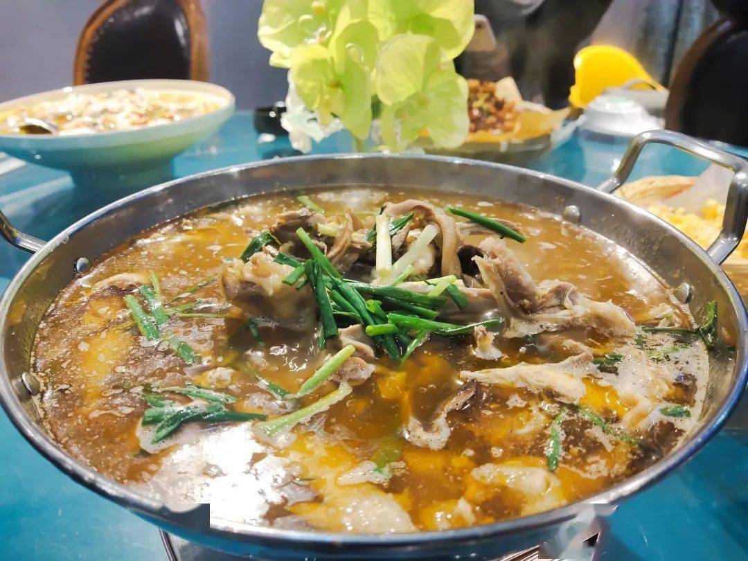 吃过各样火锅,这道椒麻鸡火锅怎么能错过?