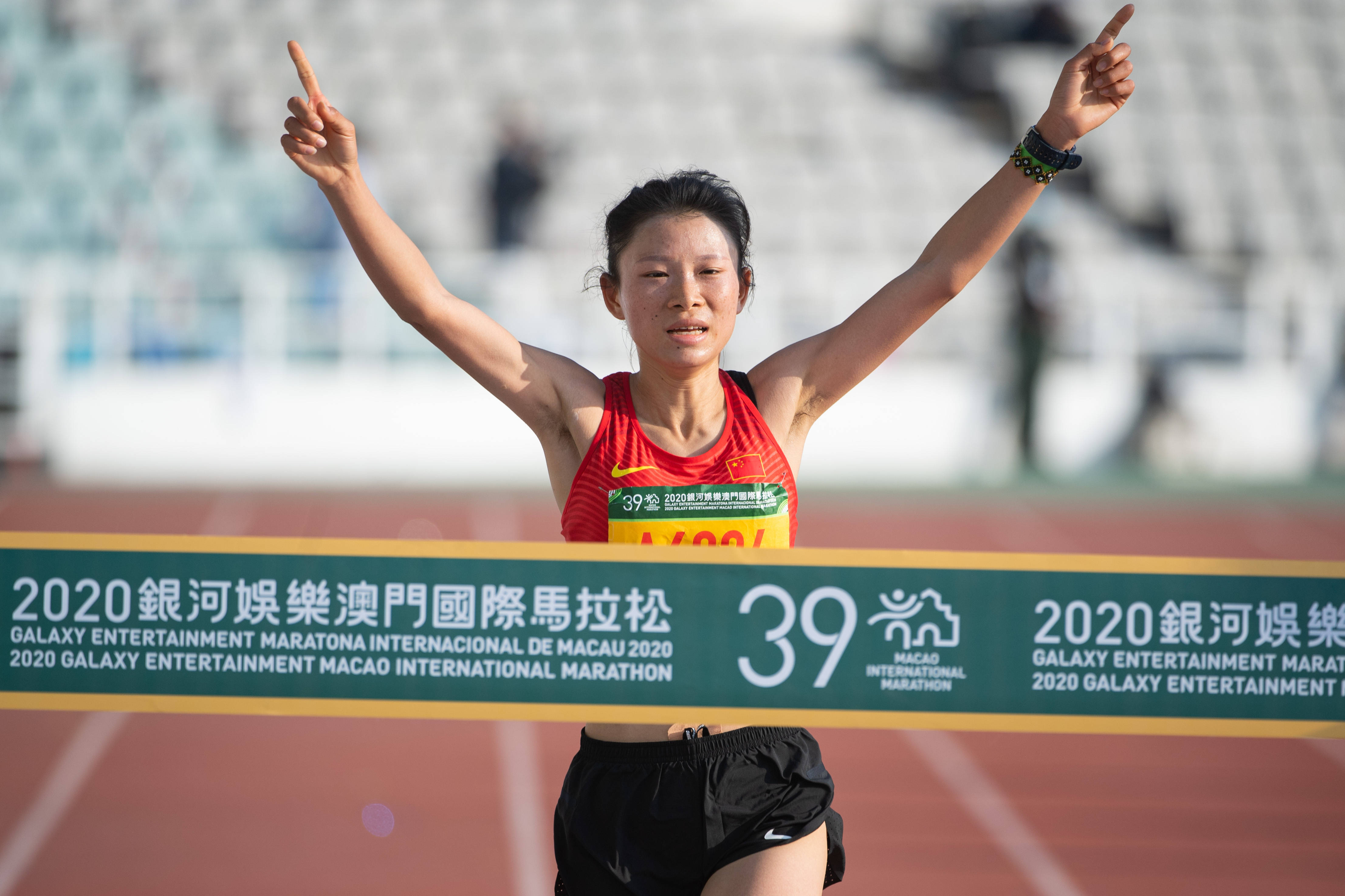 澳门国际马拉松中国选手打破赛会女子纪录