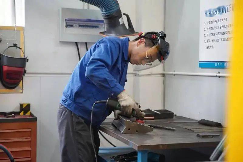 2020宁波中职排名_2020年宁波中职(技工)招生政策来了!18所学校新设45个专