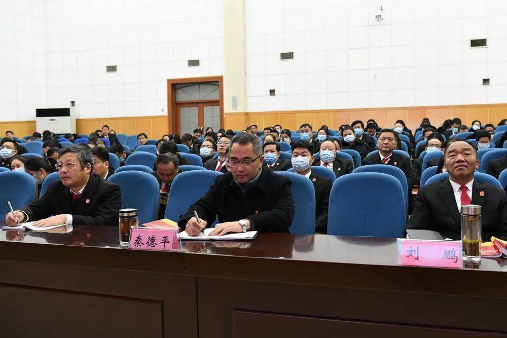 南阳中院举行学习贯彻党的十九届五中全会精神宣讲会