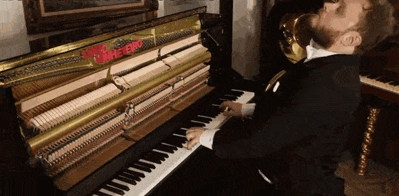怎么使用自动弹琴 894f62d636334d569bc9e6281bba5e37.gif