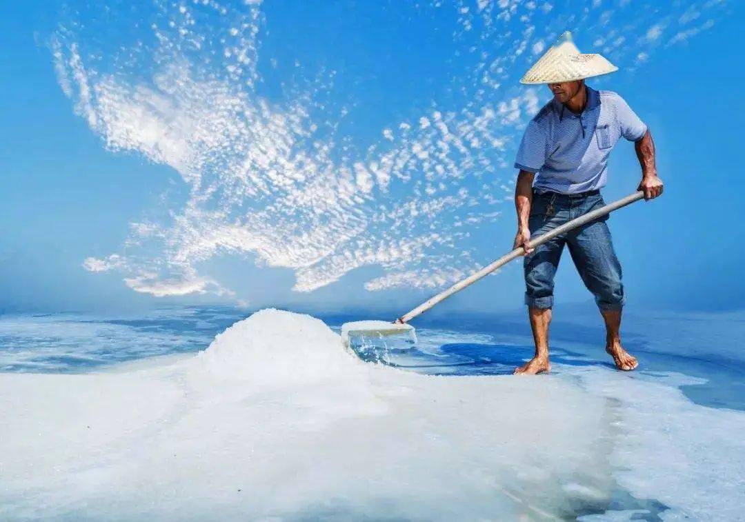 古城味|崖州煮海 古法匠心做雪盐_煮盐