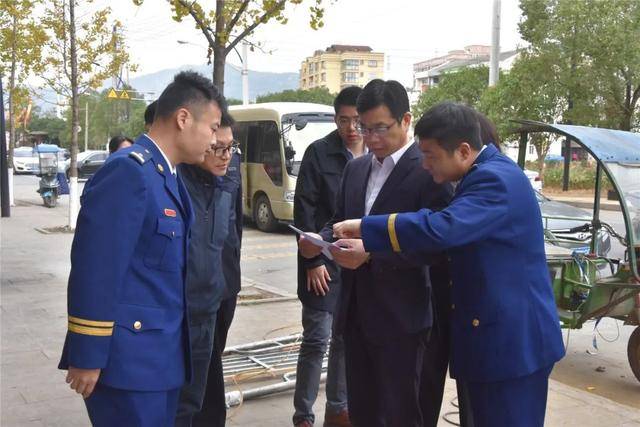 乐清市委常委,常务副市长何学考率队督查消防安全百日