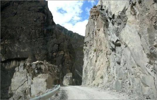 丙察察什么时候建的 763c0ca8600b442ebb6dd91f2b578bdf.jpeg