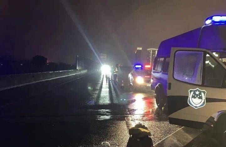 盘州高速路口图片 2c2ad298492e468e89f744444e641d55.jpeg