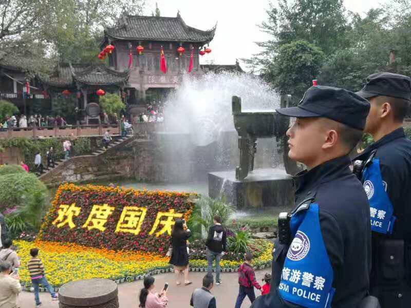 成都双流公安民警李波：用生命救援 让正义彰显