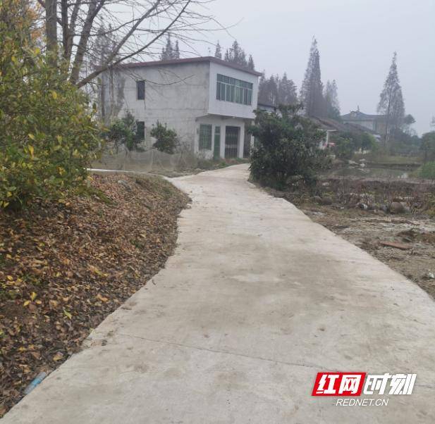 "12月15日, 益阳市南县茅草街镇扶贫资
