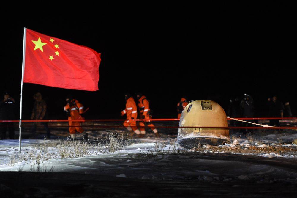 王海燕|嫦娥五号返回器安全着陆