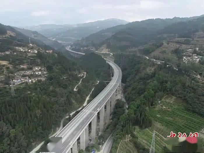 【侨云南】云南唯一的苗族自治县屏边通了高速公路
