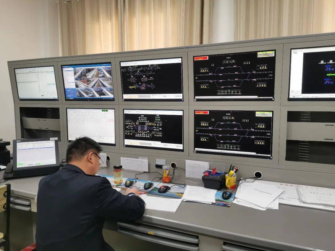 舒城和庐江2020GDP_舒城中学图片(2)