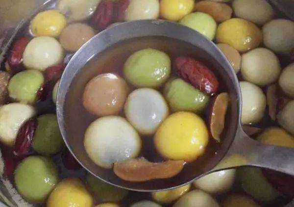 冬至食碗冬节丸一食就过年