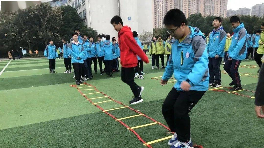 崇州市实验中学高中部_崇州市实验中学电话_崇州市实验中学