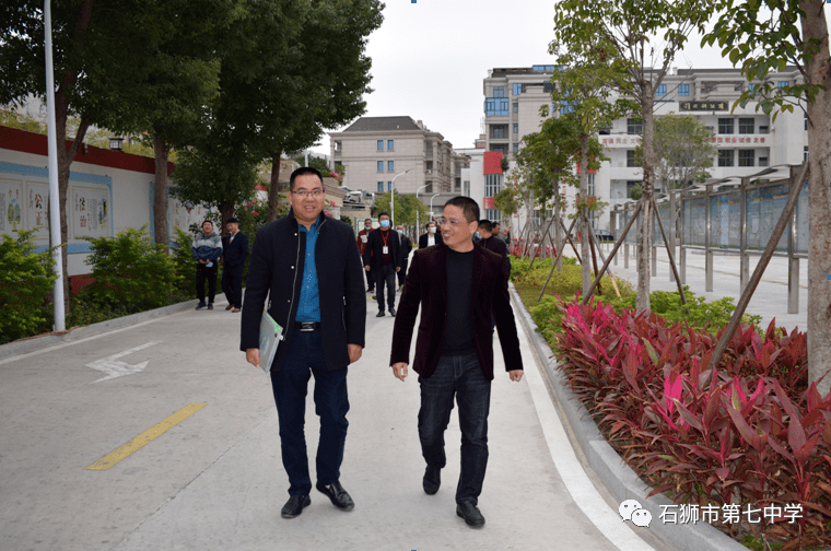 第739期齐奏山海交响曲共谱学校发展篇安溪县崇德中学行政教师莅临我