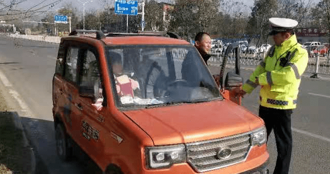 上牌多少钱买保险合算 6ac6209cae894ea5878dc7c1e1192165.png