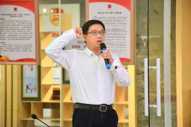 黄埔|换届接力,共建联和|联和街10个社区新一届党