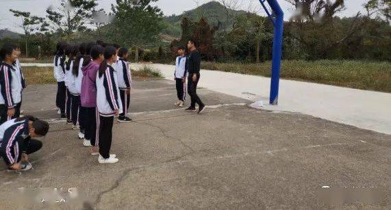 学习使人进步 ——龙潭中学帮扶陂洋中学提高中考体育