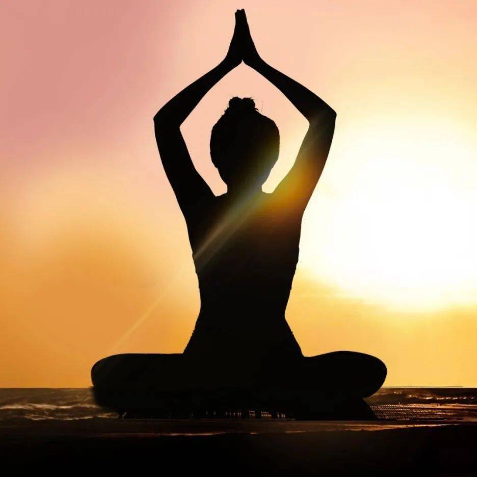 邀请函|"瑜伽马拉松"——迎新年108遍健身瑜伽拜日式公益活动_手机