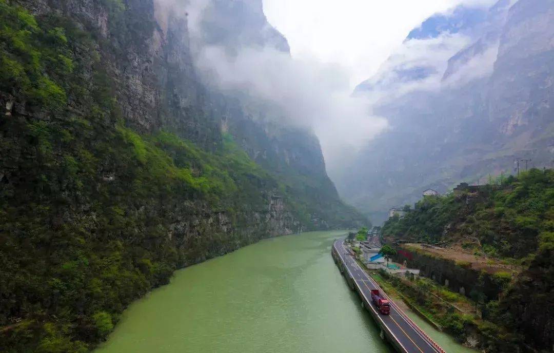 平山湖大峡谷对游客身材有要求你看好了再来