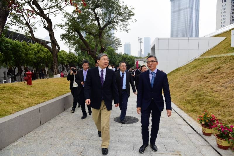 三十万深大校友回家有"落脚点"了!深圳大学校友广场揭牌