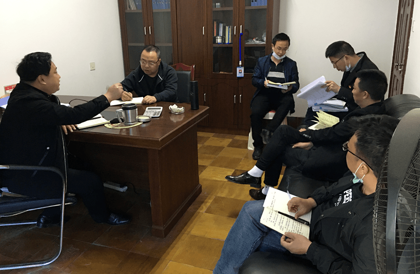 后,成立专案督办小组,多次组织专题会议研究部署。 【局党组专题研究】