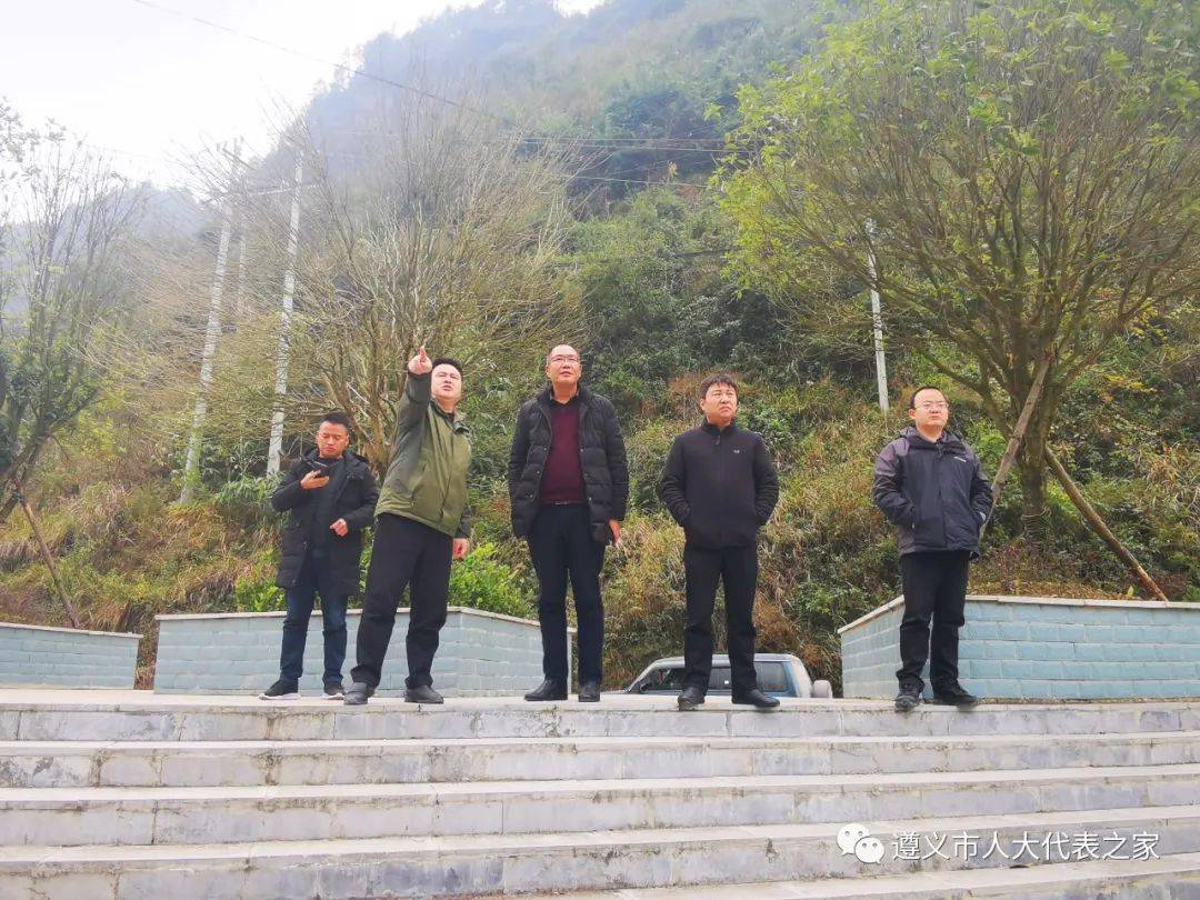 县区动态丨桐梓县人大常委会主任王官忠到羊磴河开展巡河工作