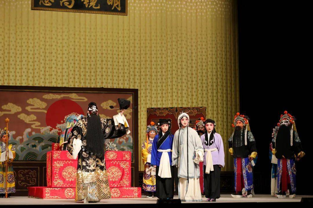 北京京剧院梅兰芳京剧团抵达巡演最后一站预祝巡演圆满成功并顺利返京