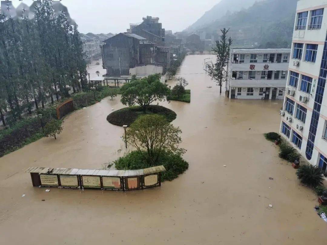 2020桥下镇GDP_中国gdp2020年