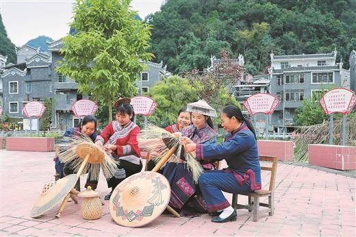 思恩镇人口_思恩镇安良村(3)