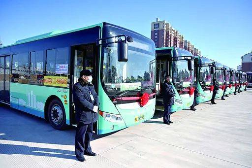 徐州首条市县城际快速公交线路开通