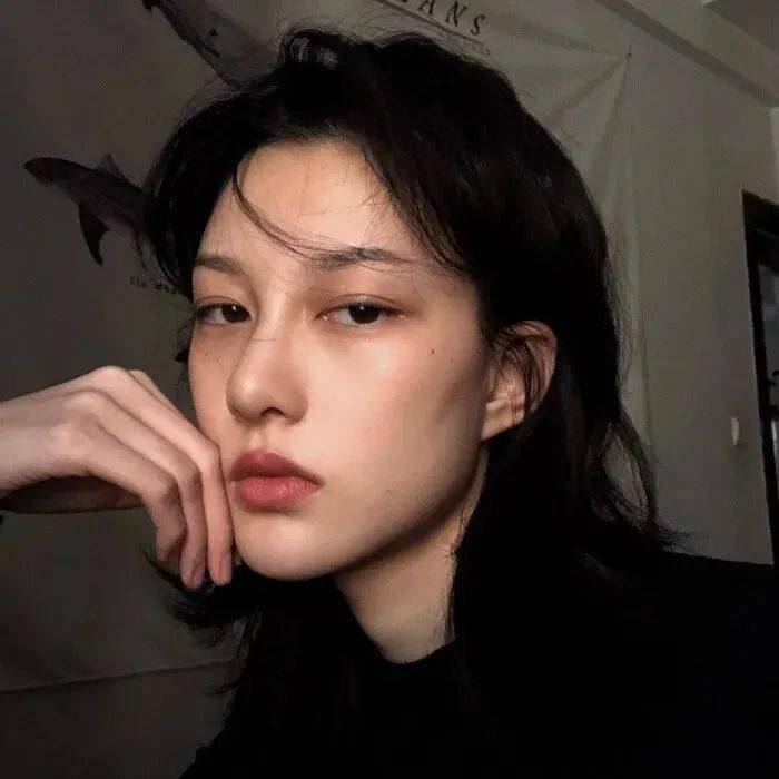 闺蜜头像/女生的哪些瞬间会让男生心疼?
