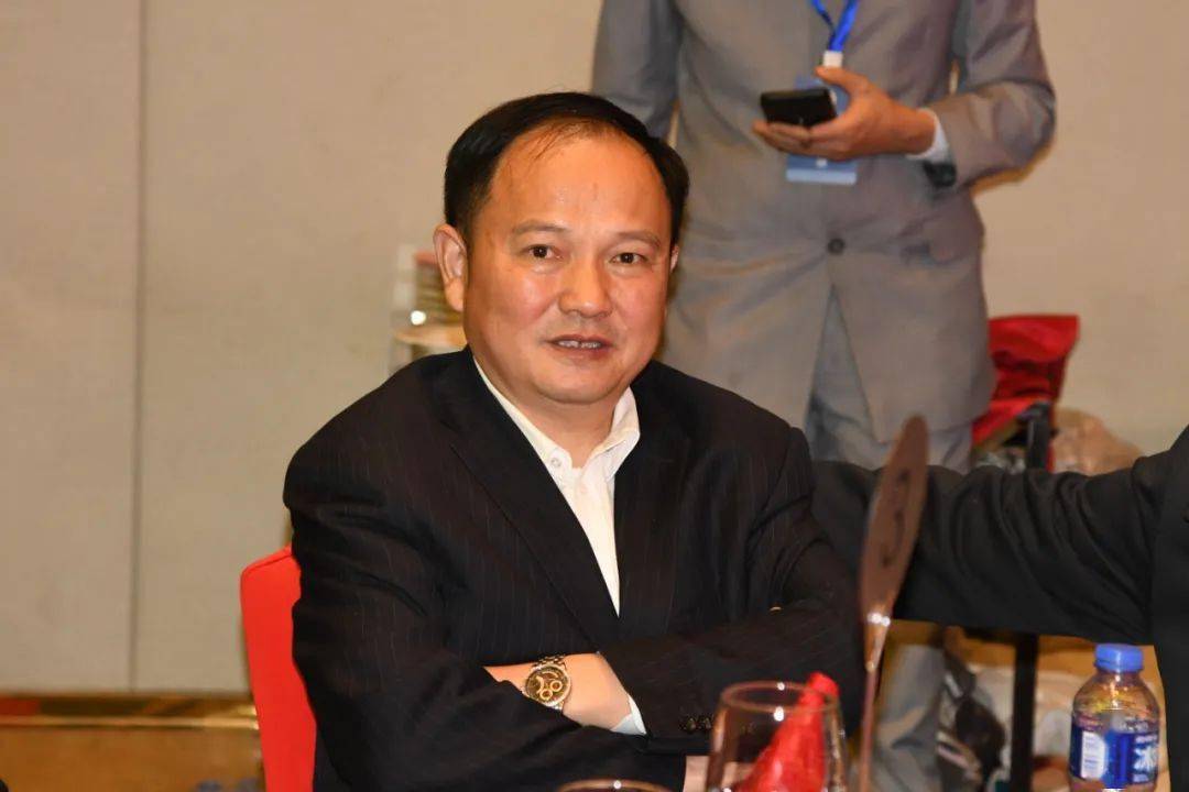 我会朱国武会长应邀率商会参访团出席无为市上海商会四届四次全体会员