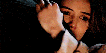 23岁女孩加班猝死:年轻人,别再被