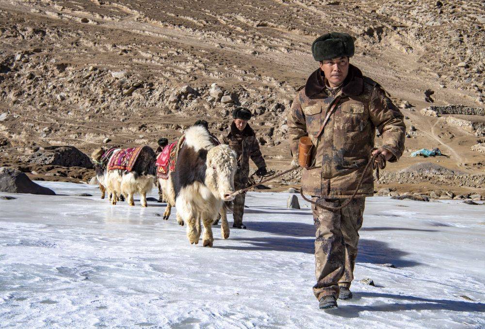 GDP 深藏功和名的_美国和中国gdp