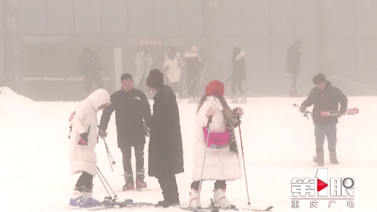 节后错峰出游正当时 重庆冰雪游持续“受宠”