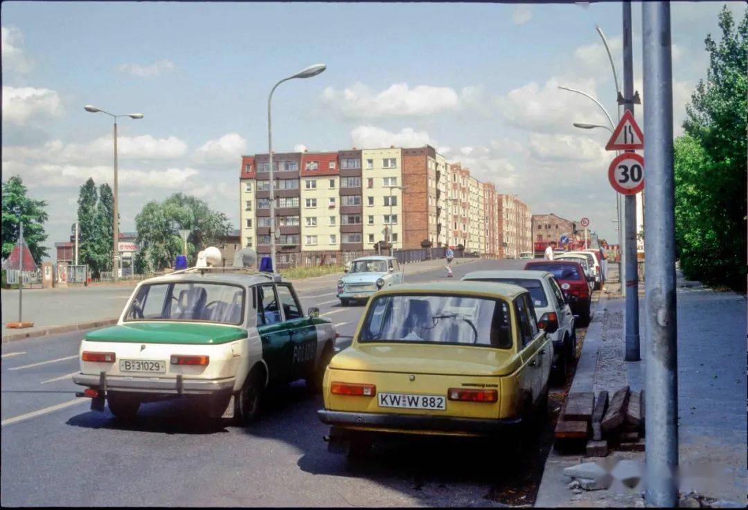 车轮上的故事1992年的一些街景