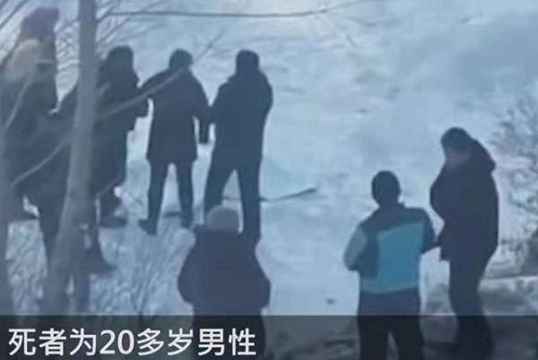原创辽宁一二十多岁男子疑似酒后回家不慎摔倒进河沟后被冻死