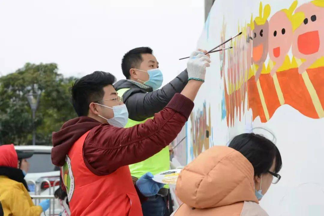 近10米绘墙画!石岐这个新晋“网红打卡点”,你去过吗?