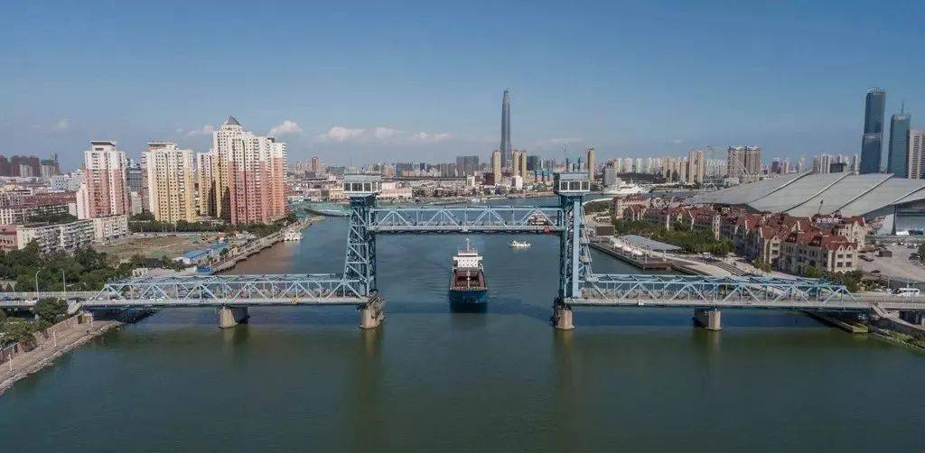 关于占用塘沽海门大桥进行日常养护维修施工的公告 因海门大桥日常