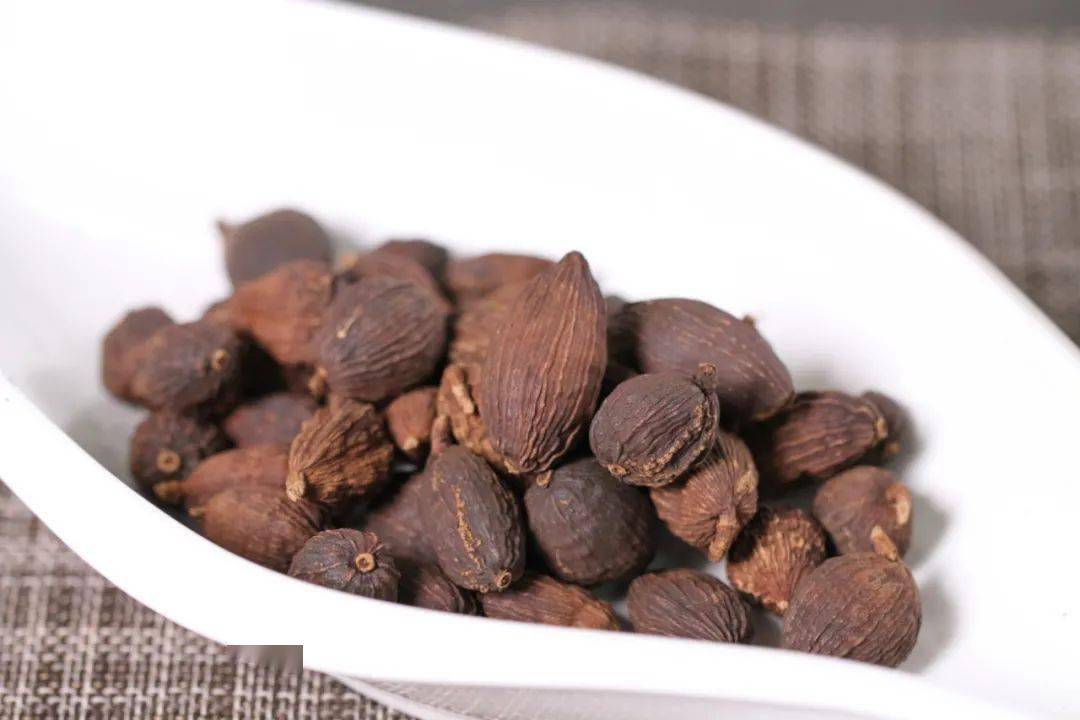 如何快速去除香料气味 cd9ef5b07612453b9b596b70e07724ae.jpeg