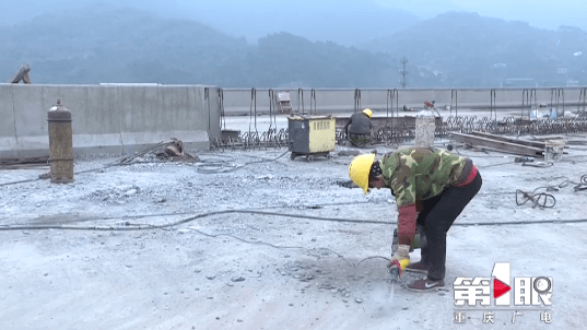 御临河特大桥顺利合龙,渝长高速预计今年“五一”通车